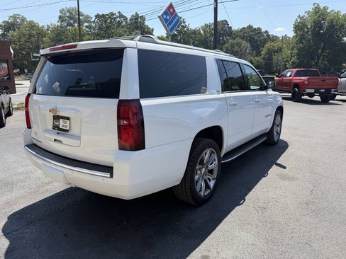 Used 2016 Chevrolet Suburban LTZ RWD image 8