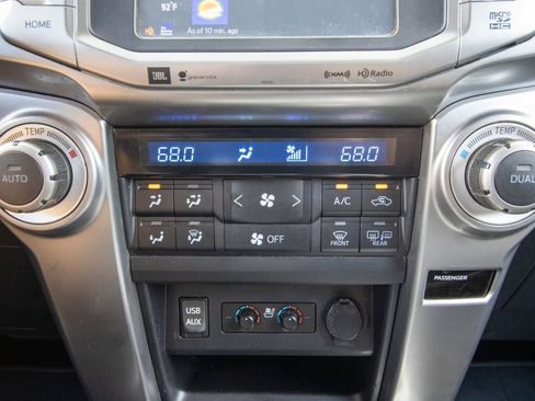 Used 2016 Toyota 4Runner Limited AWD/4WD image 31
