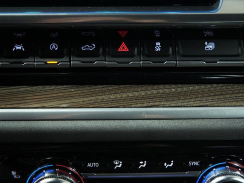 New 2026 GMC Sierra 1500 Elevation image 36