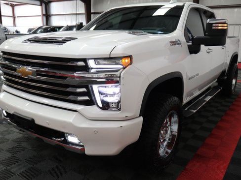Used 2020 Chevrolet Silverado 2500 High Country w/ Technology Package AWD/4WD image 29