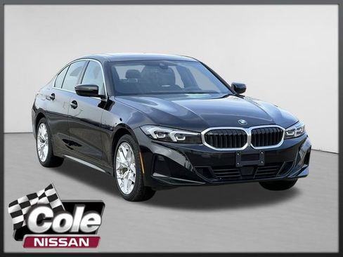 Used 2025 BMW 330i xDrive Sedan image 1