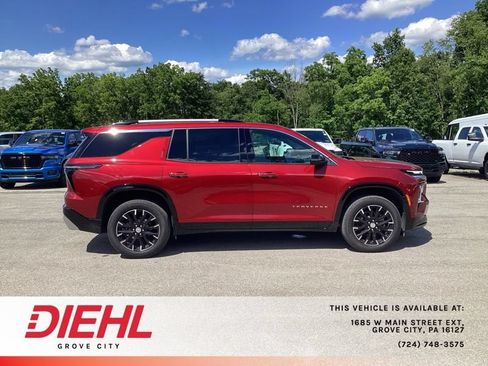 Used 2024 Chevrolet Traverse RS AWD/4WD image 8