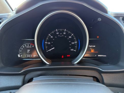 Used 2018 Honda Fit EX image 11