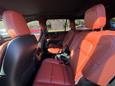 New 2026 Lincoln Aviator Reserve w/ Illumination Package image 12
