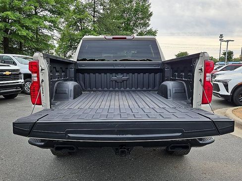 New 2026 Chevrolet Silverado 1500 Custom Trail Boss w/ Dark Appearance Package AWD/4WD image 5