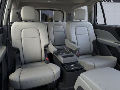 New 2026 Lincoln Aviator Reserve image 11