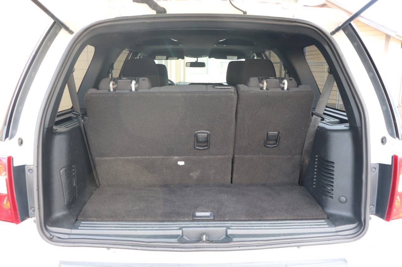 Used 2015 Ford Expedition XLT AWD/4WD image 39