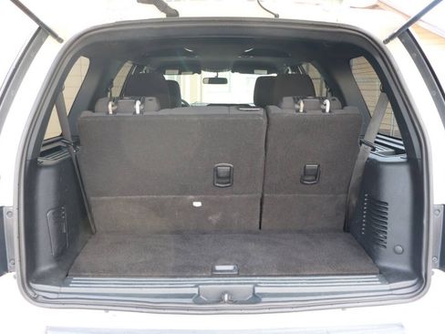 Used 2015 Ford Expedition XLT AWD/4WD image 39