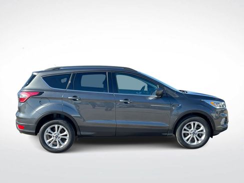 Used 2018 Ford Escape SEL image 9