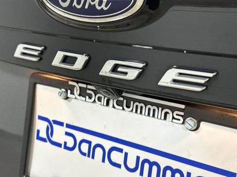 Used 2023 Ford Edge SEL AWD/4WD image 25