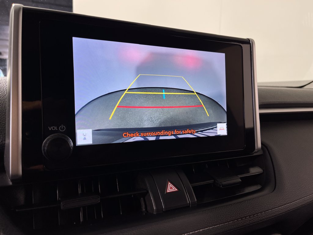 Certified 2024 Toyota RAV4 XLE FWD image 21