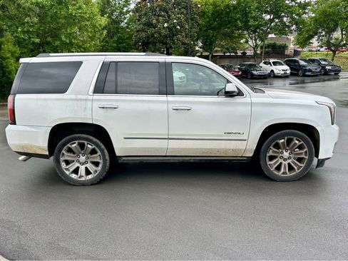 Used 2015 GMC Yukon Denali w/ Premium Package AWD/4WD image 4
