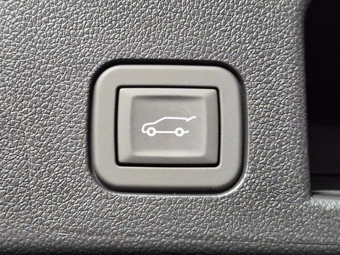 New 2026 Chevrolet Equinox LT w/ Convenience Package II image 24