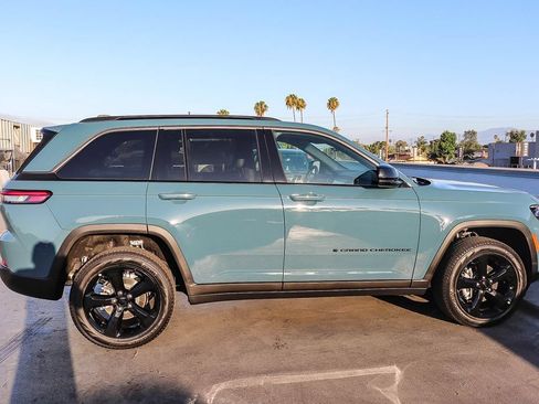 New 2026 Jeep Grand Cherokee Limited AWD/4WD image 13