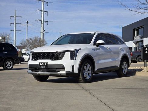 New 2026 Kia Sorento LX FWD image 2