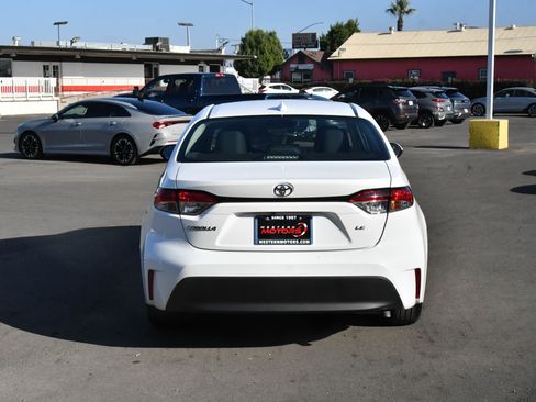 Used 2024 Toyota Corolla LE image 7