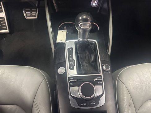 Used 2018 Audi A3 e-tron Premium Plus w/ Premium Plus Package image 16