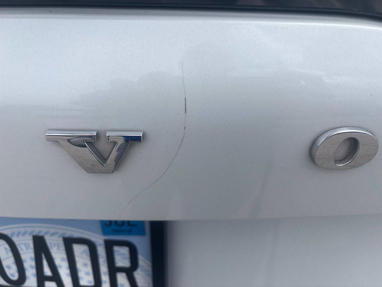 Used 2018 Volvo XC90 T5 Momentum w/ Convenience Package FWD image 14
