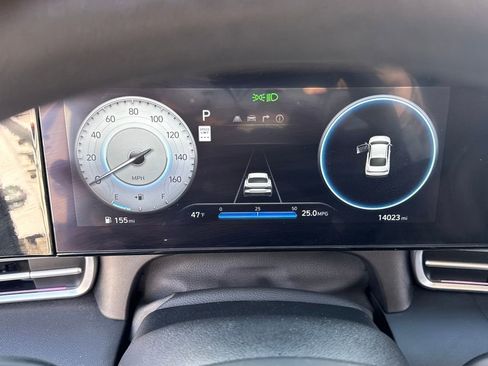 Used 2024 Hyundai Elantra SEL image 25