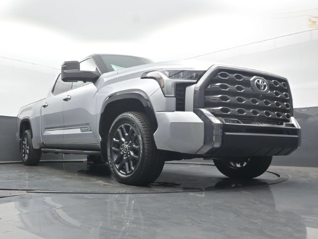 Used 2022 Toyota Tundra Platinum AWD/4WD image 48