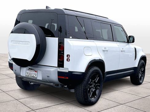 Used 2025 Land Rover Defender 110 S image 16