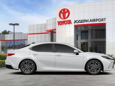 New 2026 Toyota Camry Hybrid AWD/4WD image 28