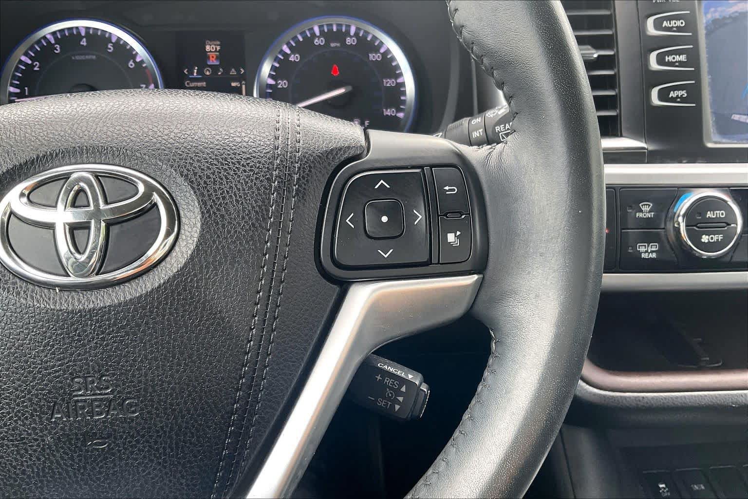 Used 2016 Toyota Highlander XLE FWD image 24