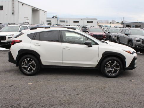 Certified 2024 Subaru Crosstrek 2.0i Premium image 4