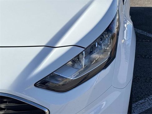 Used 2022 Ford Transit Connect XLT image 9