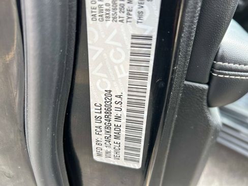 Used 2024 Jeep Grand Cherokee L Limited w/ Luxury Tech Group II image 39