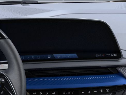 New 2026 Cadillac Optiq Sport 2 w/ LPO, Floor Liner Package AWD/4WD image 20