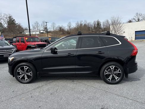 Used 2022 Volvo XC60 B5 Momentum w/ Climate Package image 6