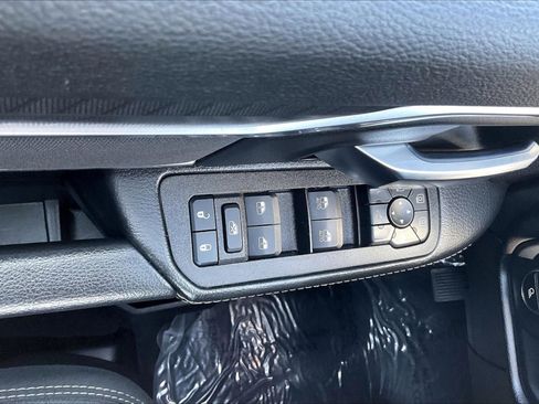Used 2025 RAM 2500 Big Horn AWD/4WD image 37