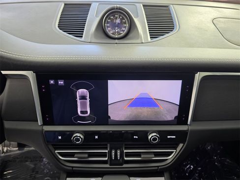 Used 2023 Porsche Macan GTS image 24