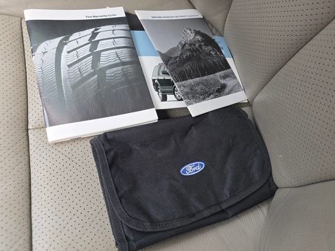 Used 2013 Ford Expedition Limited RWD image 47