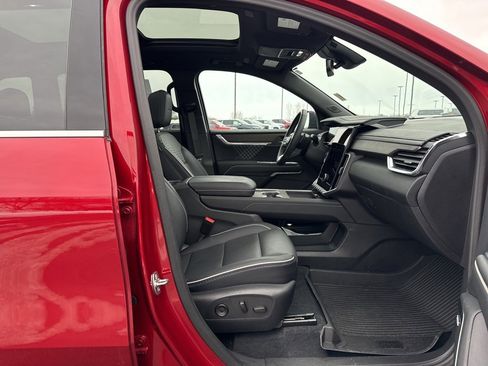 Used 2024 GMC Acadia Denali w/ LPO, Floor Liner Package image 10