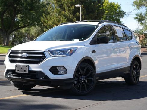 Used 2018 Ford Escape SE AWD/4WD image 1