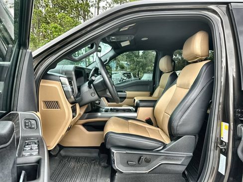 Used 2024 Ford F250 Lariat w/ Lariat Ultimate Package AWD/4WD image 19