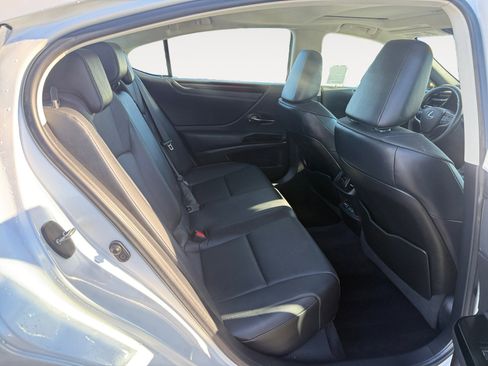 Used 2022 Lexus ES 350 w/ Premium Package image 18