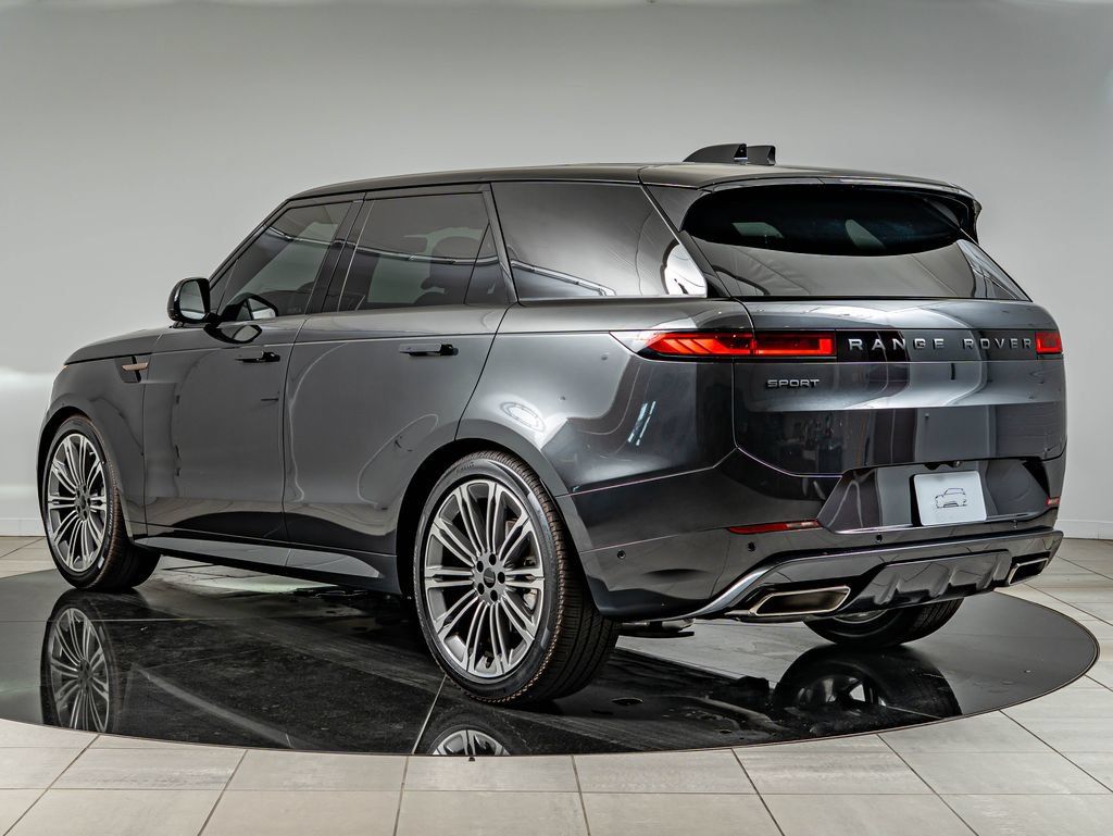 New 2026 Land Rover Range Rover Sport Dynamic SE AWD/4WD image 7