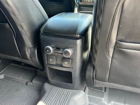 Used 2021 Ford Explorer Limited w/ Equipment Group 301A image 23