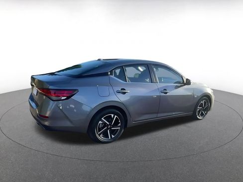 Used 2025 Nissan Sentra SV image 14