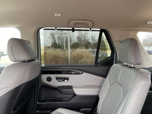 Used 2024 Honda Pilot EX-L image 47