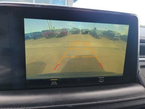 Certified 2022 Chevrolet Suburban LT AWD/4WD image 21