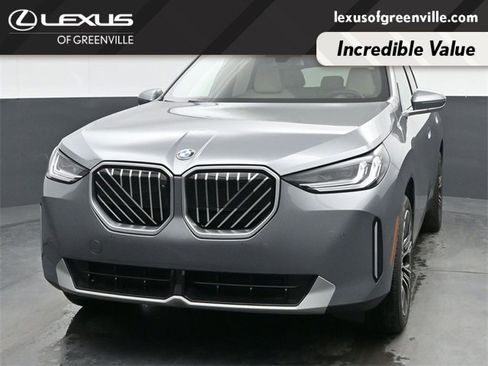 Used 2025 BMW X3 xDrive30i w/ Premium Package image 3