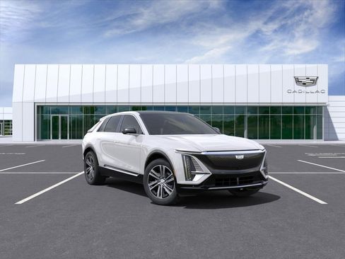Used 2025 Cadillac Lyriq Luxury AWD/4WD image 1