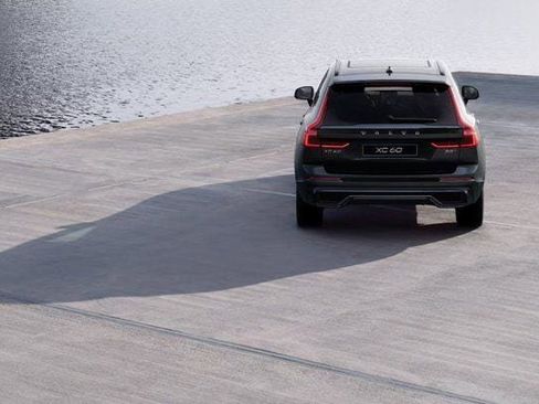 New 2026 Volvo XC60 B5 Plus w/ Protection Package Premier image 11