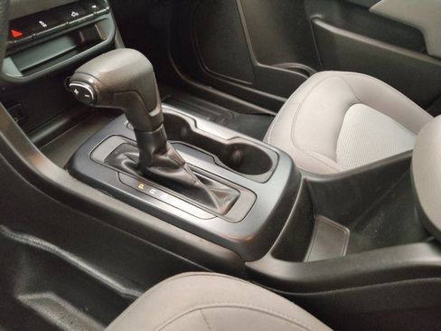Used 2019 Chevrolet Colorado W/T w/ WT Convenience Package RWD image 26