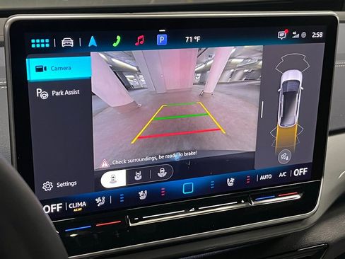 New 2025 Volkswagen ID.4 Pro S image 32