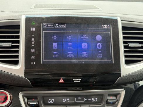 Used 2016 Honda Pilot Elite image 23